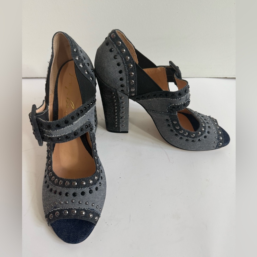 Luiza Barcelos Stylish Gray Women's Heels